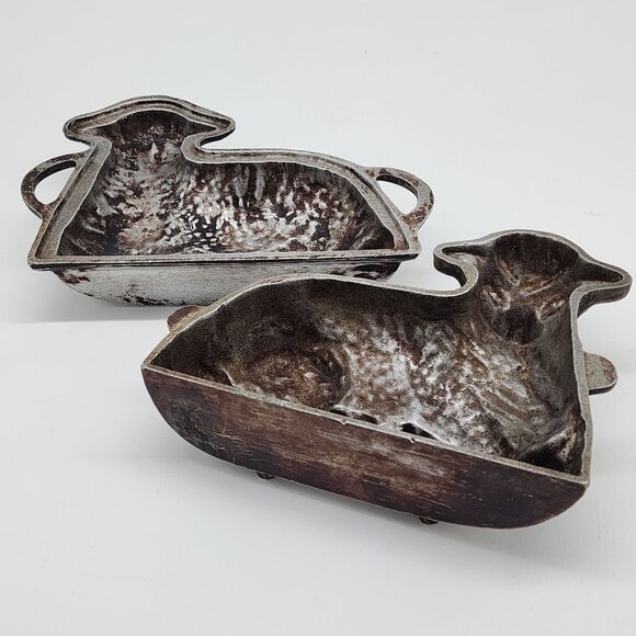 Cast aluminum Lamb Cake Mold Kitchen Display Piece Aged Patina Stamped - Picture 7 of 9